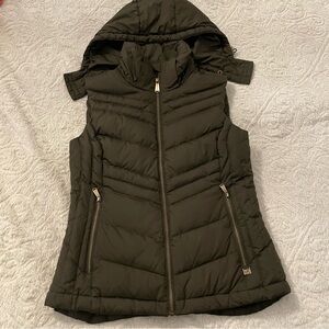 Michael Kors Puffer Vest with Hood Woman’s Size Small